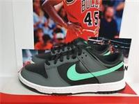 Nike DUNK LOW RETRO Green Glow Mens UK 8.5 EUR 43 (FB3359 001)