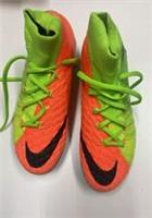 NIKE Unisex Kids UK 3.5 Football Stud Shoes Nike Star Runner Green And Orange