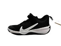 Nike Omni Multi-Court Younger Kids' Trainers UK 11 US 11.5 EU 28.5 REF 5982"