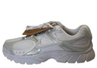 Nike V5 RNR UK 4 US 6.5 EU 37.5 REF 1409*