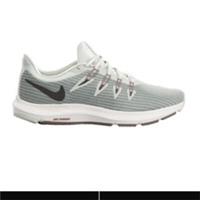 Nike Womens Quest RUNNING Trainers light silver grey UK 7.5 EUR 42 AA7412 005