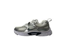 Nike V5 RNR JUNIORS Trainers UK 12 US 12.5C EU 30 REF 6811-