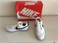 Nike Court Borough Low trainers - white/Black - Size 5 - New with box