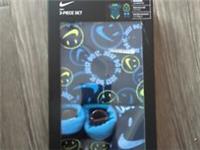 Nike 3-Piece Gift Set Baby Newborn Age 0-6 Months Body Suit Hat & Booties New