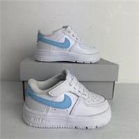 NIKE Air Force 1 Low Infant White SIZE 4 Trainers Brand New