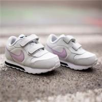Nike MD Runner 2 Kids Trainers - UK 9.5 / CM 16 / EUR 27 / 806255 019