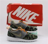 NIKE ROSHE RUN CAMO PRINT JUNIOR TRAINERS UK 5.5 EU 38.5 RRP £70 AD