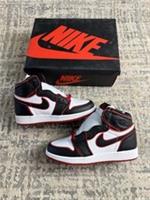 Size 3 - Nike Air Jordan 1 Retro High (GS) OG Bloodline 575441-062