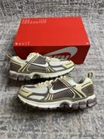 size 5 - Nike Vomero 5 GS Pale White Brow HV6009-111