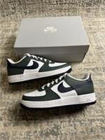 Size 5 - Nike Air Force 1 GS Vintage Green HF5178-300
