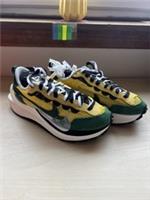Nike Vaporwaffle sacai Tour Yellow Stadium Green UK 6.5