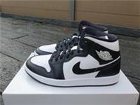 Nike Air Jordan 1 Mid Panda UK 8.5 EUR 43 US 11 DV0991 101
