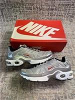 Size 6 (eu39) - Nike Air Max Plus TN Silver Bullet 921073-001