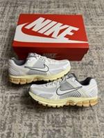 Size 8.5 - Nike Zoom Vomero 5 Summit White FJ2028-101