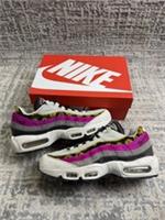 Size 8 - Nike Air Max 95 PRM Daisy Chain CZ8102-001