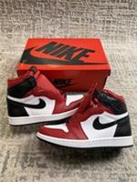 Size 8.5 - Nike Air Jordan 1 Retro High Satin Snake Chicago CD0461-601