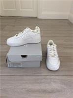 Nike Air Force 1 LE (GS) White DH2920 111 UK Youths Size 4.5 New, Damaged Box