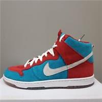 NIKE SB DUNK HIGH PREMIUM "BLOODY GUMS" (2009) TRAINERS (313171 611)