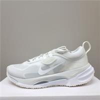 NIKE SPARK UNISEX TRAINERS VARIOUS SIZES (DJ6945 004)