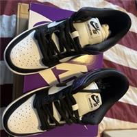 Size UK 7.5 - Nike SB Dunk Low Pro Court Purple BNIB BQ6817-500