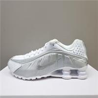 NIKE SHOX R4 "WHITE" (GS) (BQ4000 100) TRAINERS VARIOUS SIZES