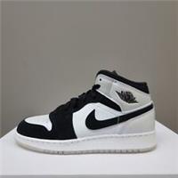 NIKE AIR JORDAN 1 MID SE (GS) "DIAMOND SHORTS" (DN4321 100)