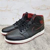 Nike Air Jordan 1 Retro Mid (2015) Black Red (554724-028)