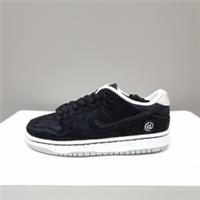 NIKE SB DUNK LOW (PS) "MEDICOM TOY 2020" PRE-SCHOOL TRAINERS (DC1630 001)