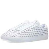 Nike Tennis Classic AC Woven White & Black Tennis Trainers 724976 100