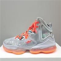 NIKE LEBRON XIX "FAST FOOD" (DC9339 001) BASKETBALL TRAINER VARIOUS SIZES