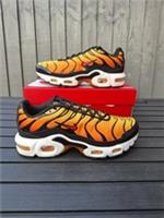 Nike Air Max Plus TN (GS) Black Orange Yellow Trainers Size 5.5 (UK) RRP £105