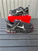 Nike Zoom Vomero 5 (GS) Black Pink Blast Trainers Shoes Size 4 (UK) RRP £100