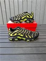 Nike Air Max Plus TN (GS) Black Cyber Pacific Moss Trainers Size 5 (UK) RRP £105