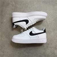 Nike Air Force 1 (GS) Boys Girls Trainers - UK 3 / EUR 35.5 FV5948-101 RRP £75