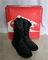 NIKE Roshe Two Hi Flyknit Boots Womens UK 5.5 EU 39 Black Grey Lace Up