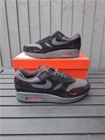 Nike Air Max 1 Black Red 'Bred' Trainers Sneakers Men's Size 8 (UK) RRP &pound;135
