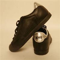 Women's Nike Trainers Black Leather RRP £57.00 New £25.99 Narrow Fit