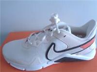 Nike Legend Essential 2 trainers shoes CQ9545 600 uk 6 eu 40 us 8.5 NEW+BOX
