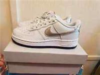 Nike Air Force 1 (GS) women's Trainers In Pure Platinum Size UK 4.5