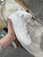 Nike Air Force 1 Mid EasyOn Trainers Triple White Size UK5.5 RRP £85
