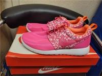 Nike Roshe One Print GS Trainers Size UK 5.5