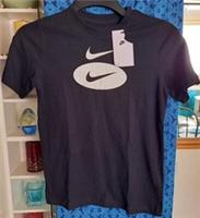 Nike Oval Swoosh Print Short Sleeve T-shirt, Junior Size 10-12 Years (Medium)