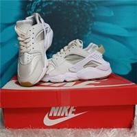Nike Air Huarache Women's Trainers in White/Beige, Women's UK 5 EU 38.5 US 7.5