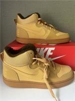 Nike Big Kids Borough Mid Winter Boots UK5.5 Eur38.5 AS3458-700