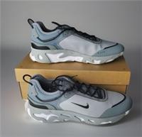 Nike React Live SE men's trainers shoes DD6879 001 Size uk 7.5 Euro 42 US8.5