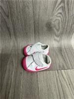 Infant Nike Waffle Pink / White Shoes Size UK C1 Brand New