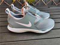 Nike Flex Runner girls slip on trainers, size 12 UK / 30 EU NEW