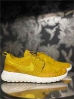 Nike Roche Fly Knit Yellow Trainers UK SIZE 4.5