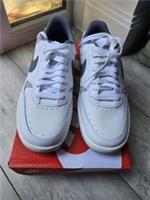 Nike Gamma Force Sneakers DX9176109 UK 6 EU 40 White Smoke Grey New Boxed