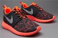 Nike Rosh One Lava GS (Sz UK 6) - 807597 004